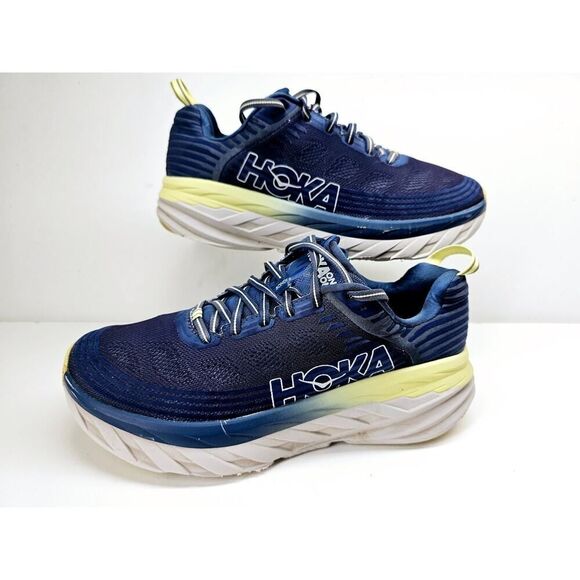 Hoka One One Shoes - Hoka Women 10.5 Comfy footwear